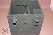 BOX CHEST,ELECTRIC LAMP