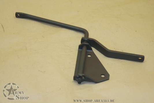 Umlenkung Gasgestänge am Motor Willys MB