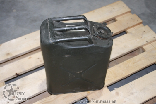 NOS Jerrycan US Army   Strong bumps on the side