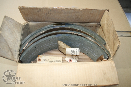 SET OF REAR TRACK LININGS WITH RIVETS G147 International