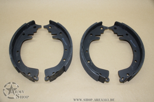 Bremsbeläge für eine Achse  CJ3B , CJ5