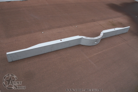 Stehblech zwischen Bodenvorn und Boden hinten