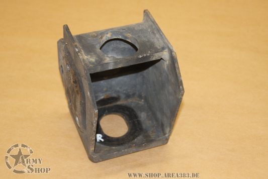 Schäckelbock hinten HMMWV A2 rechts