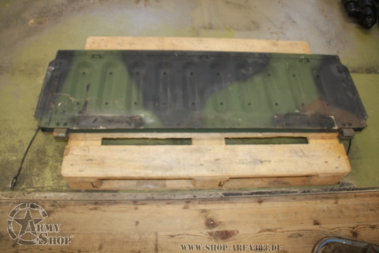 Tailgate Trailer M1102