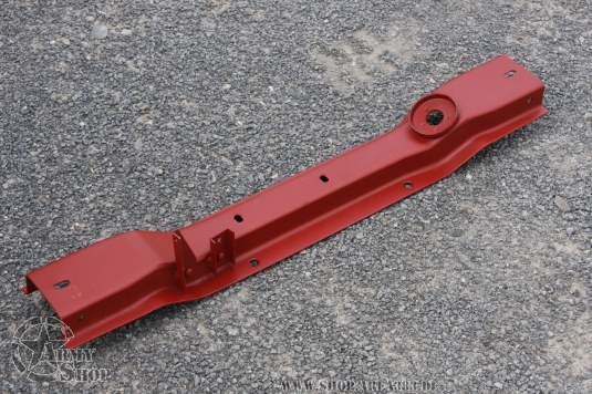 Traverse unterm Getriebe Willys MB