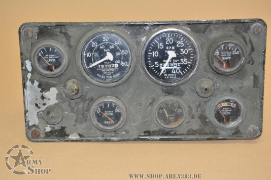 Dashboard  Reo M35 2,5 Ton