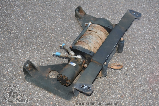 Hydraulische Seilwinde mit Halter für hinten HMMWV