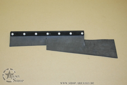 Abdichtung zwischen Kühler und Haube Rechts HMMWV