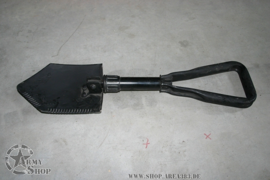 Heavyweight 3-Fold Shovel