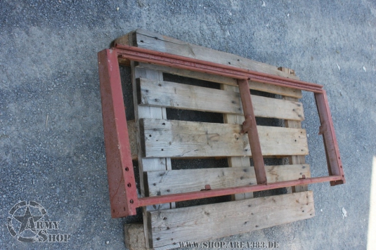 Scheibenrahmen Reo 2,5-ton