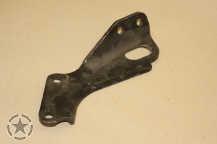 Halterung Motor  Hebeöse  (vorne)