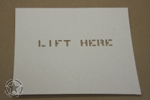 Schriftschablone LIFT HERE   1/2