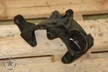 Halterung für Riemenspanner und Klimakompressor HMMWV