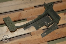 Bremspedal mit Halter HMMW